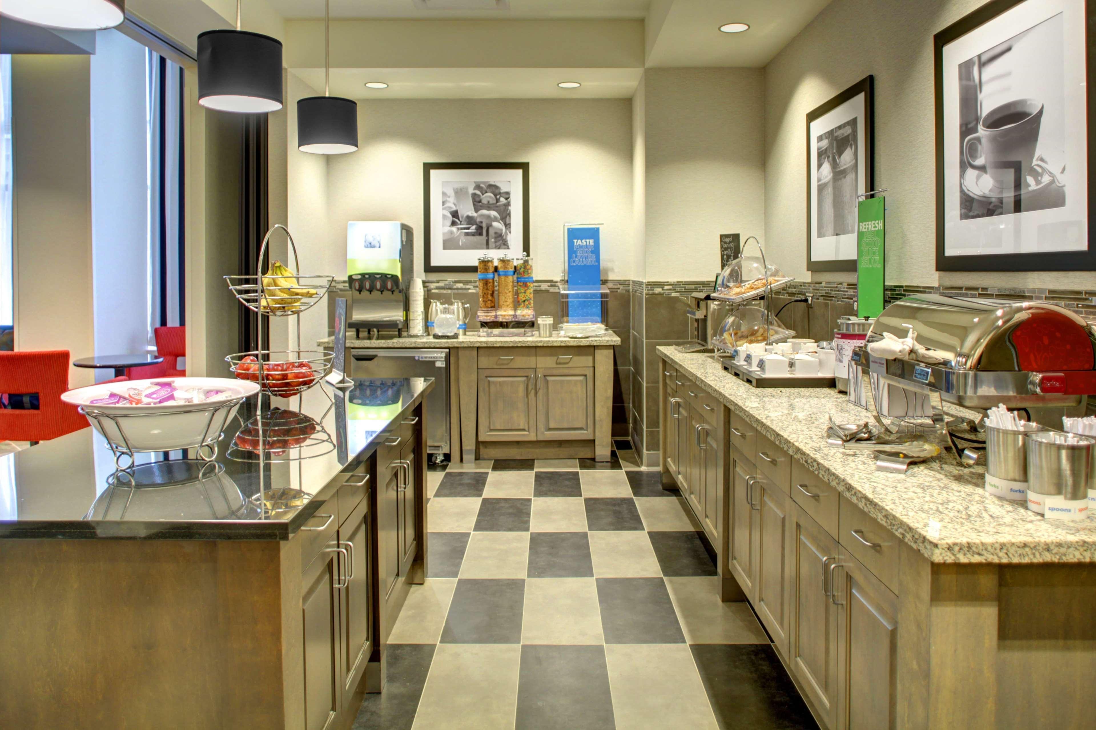 Hampton Inn & Suites - Roanoke-Downtown, Va Екстериор снимка
