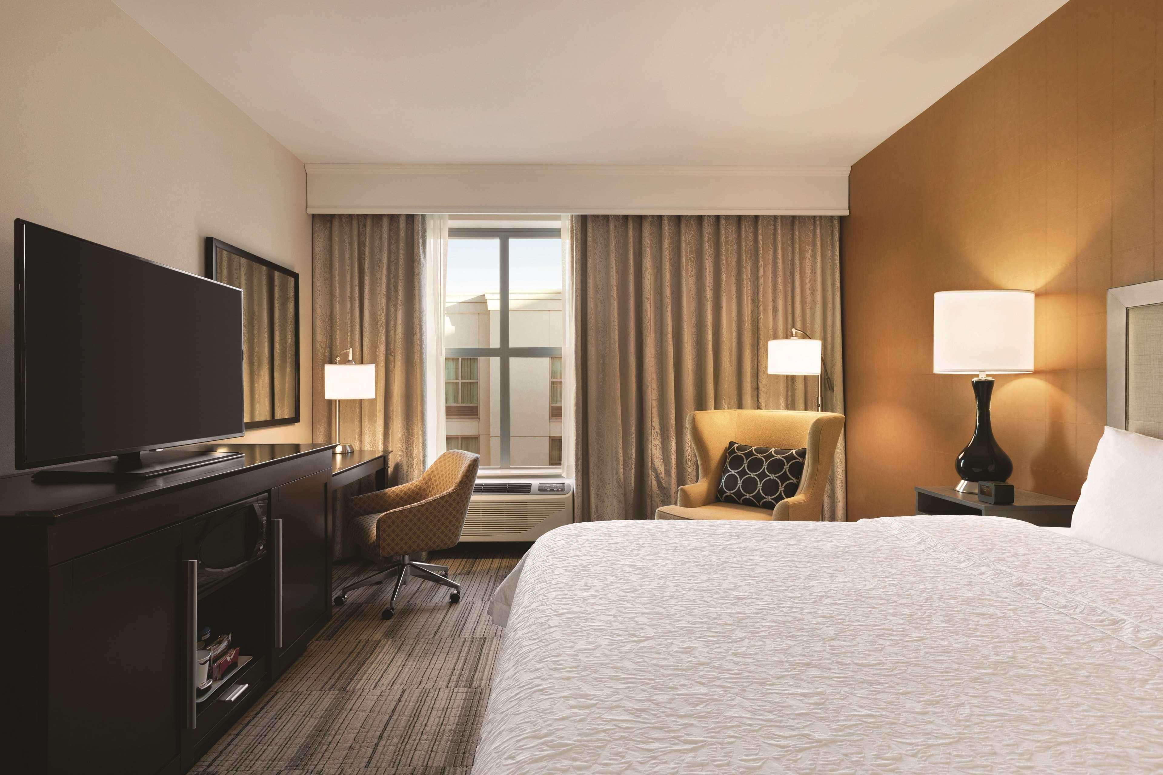Hampton Inn & Suites - Roanoke-Downtown, Va Екстериор снимка