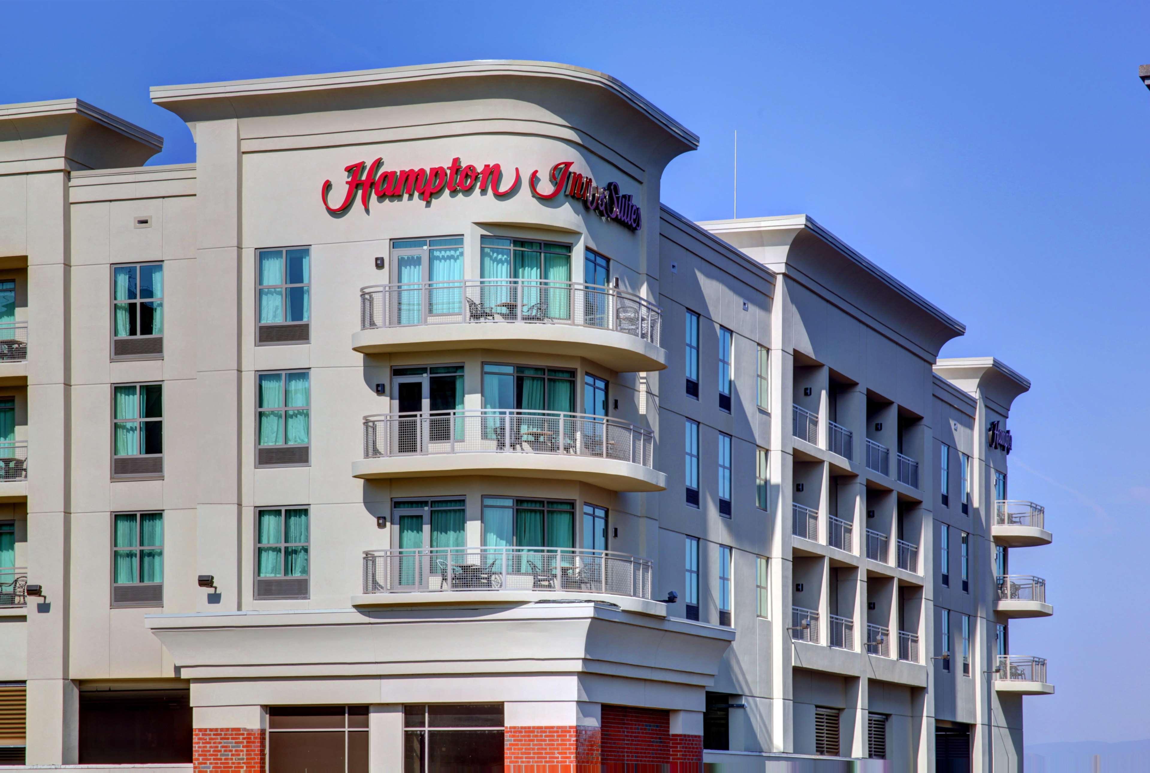 Hampton Inn & Suites - Roanoke-Downtown, Va Екстериор снимка