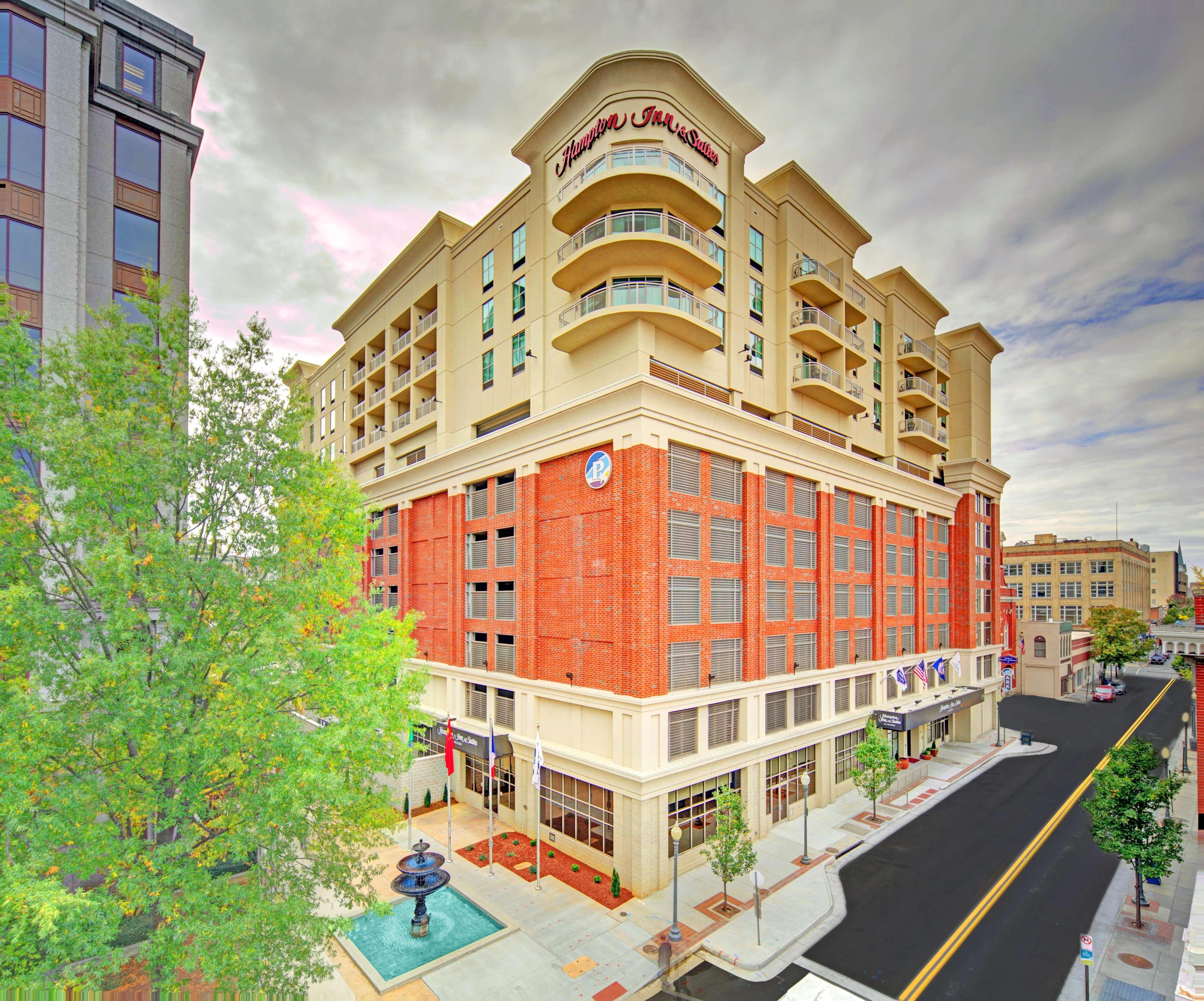 Hampton Inn & Suites - Roanoke-Downtown, Va Екстериор снимка